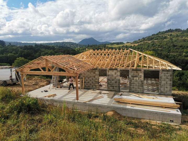 Construction charpente en bois Clermont-Ferrand